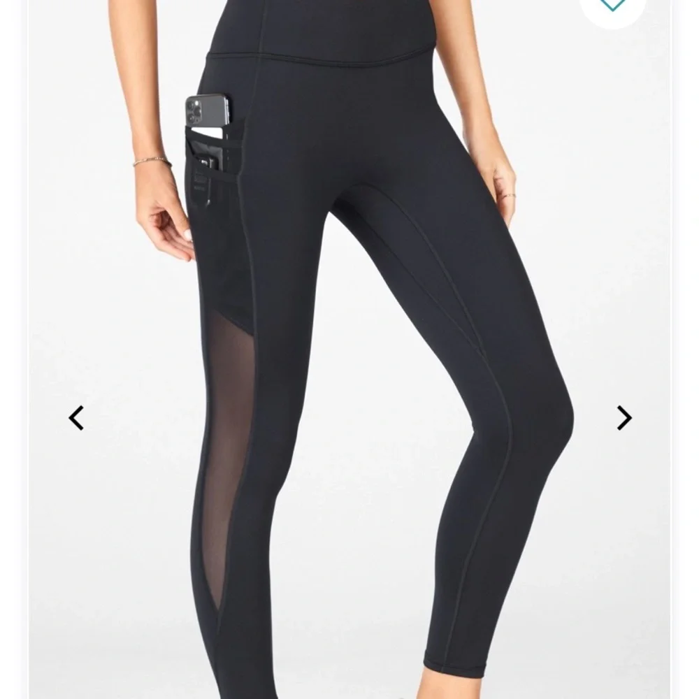 ✌🏼Bundle of Two Pairs! Fabletics Motion 365 Leggings Black: 2 Pair Bundle 🖤 🖤 - Picture 3 of 10